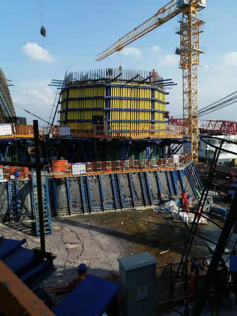 Sistema de encofrado trepante con vigas en H de encofrado volador Zeemo Climb Form