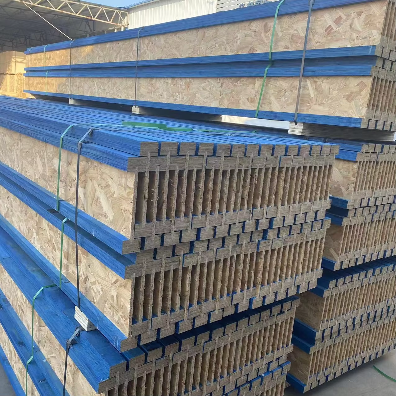 Viga LVL I de madera Osb tratada Zeemo para construcción fabricada en China a la venta para encofrado