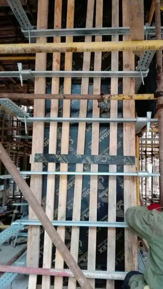 abrazadera de columna