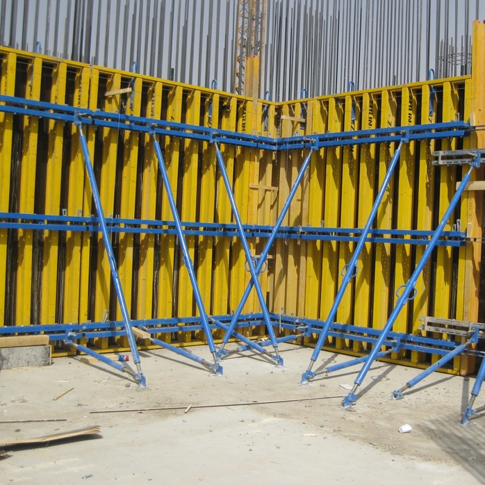Viga de madera H20 utilizada para encofrado de paredes