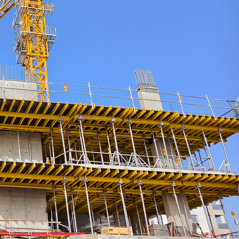 Sistema modular de encofrado de losa de construcción de gran altura, sistema de encofrado de mesa con vigas H20 para construcción de pisos de hormigón