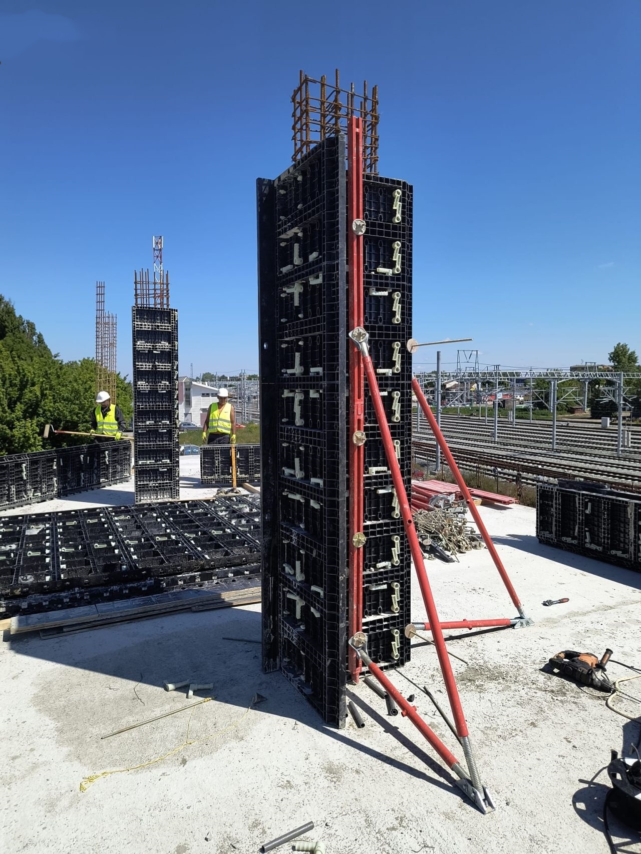 Sistema de encofrado modular de plástico ABS reutilizable para construcción de hormigón