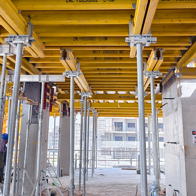 Sistema modular de encofrado de losa de construcción de gran altura, sistema de encofrado de mesa con vigas H20 para construcción de pisos de hormigón