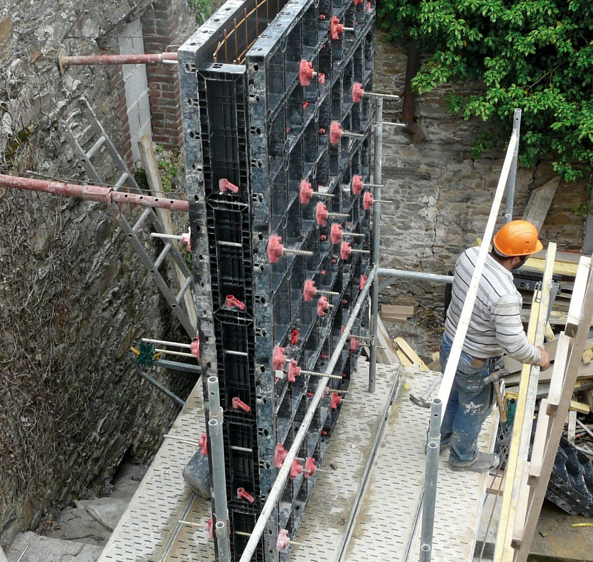 Sistema de encofrado modular de plástico ABS ZEEMO para construcción de muros de columnas | Encofrado de hormigón reutilizable